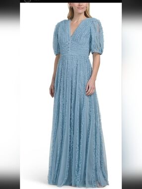 NWT Mac Duggal V Neck Puff Sleeve Ruffle Tiered A Line Gown Size 18